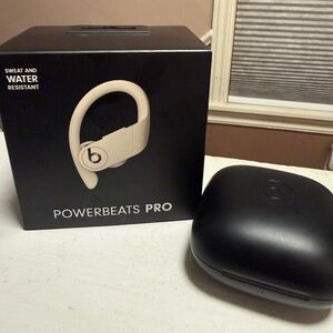 Powerbeats Pro Wireless Earphones Ivory